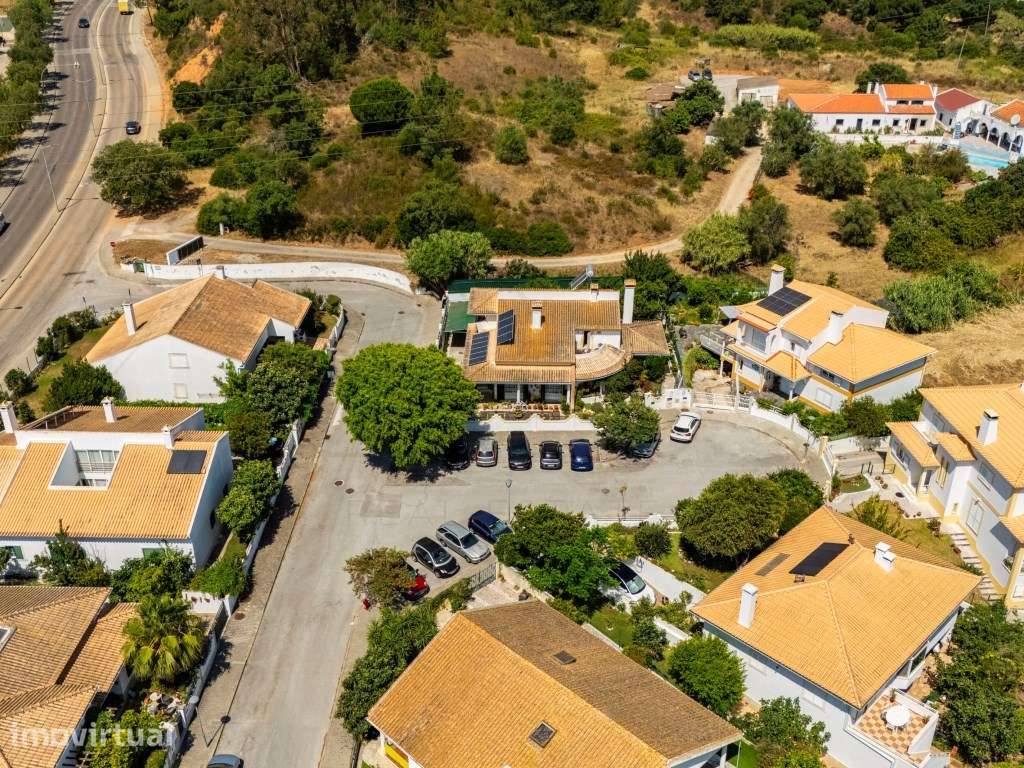 Moradia Isolada 5 assoalhadas, garagem, jardim com árvores de fruto... - Grande imagem: 4/32