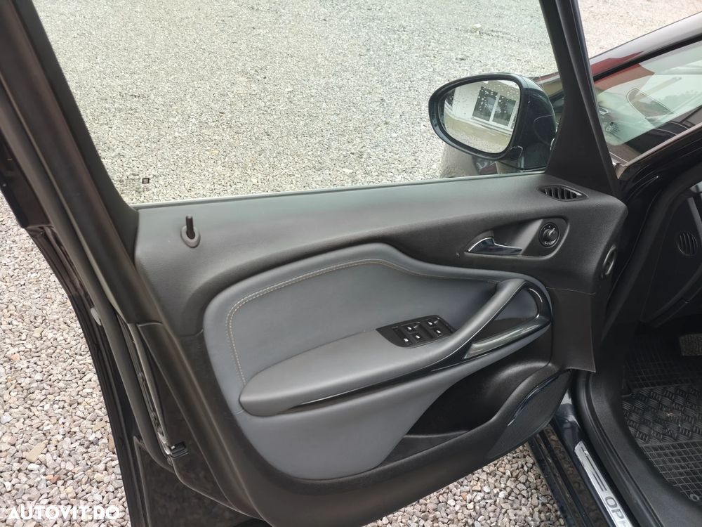 Opel Zafira Tourer 2.0 CDTI Automatik Sport - 21