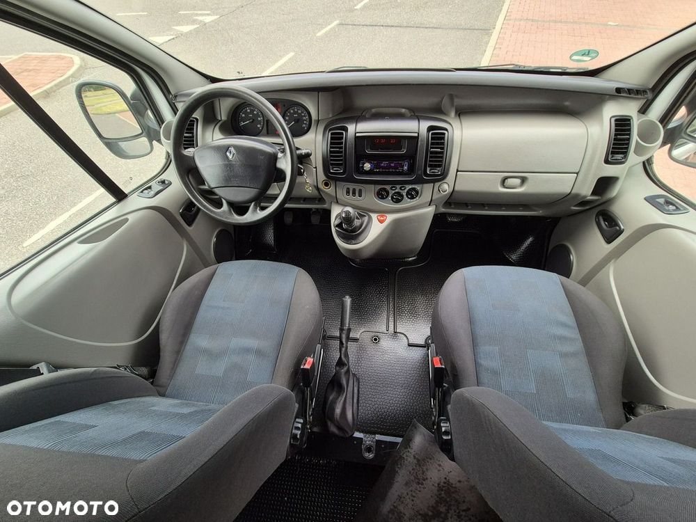 Renault Trafic - 11