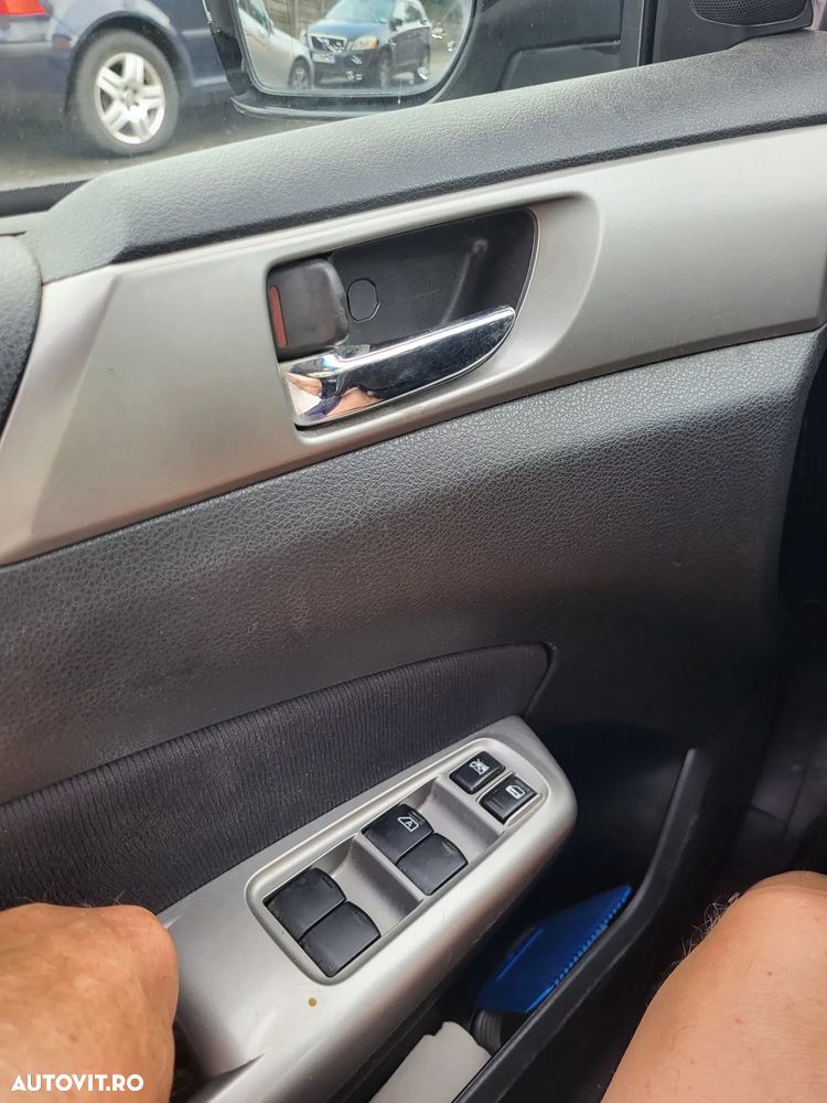 Subaru Forester 2.0X 2N - 10