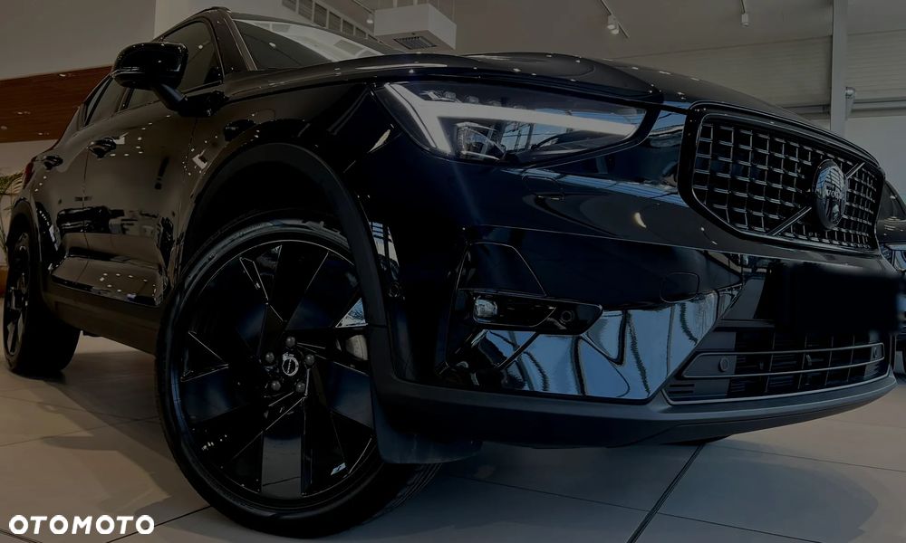 Volvo XC 40 B4 AWD Ultimate Dark - 11