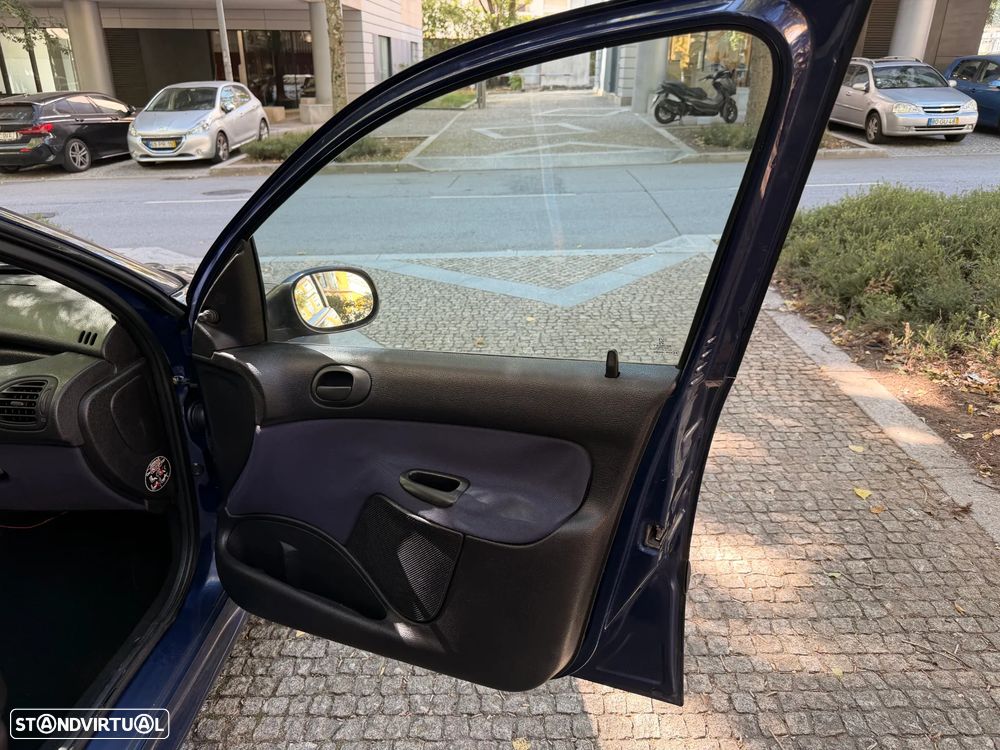 Peugeot 206 1.1 Color Line - 15