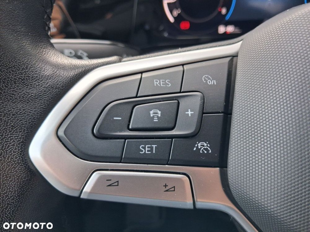 Volkswagen Golf 1.5 TSI EVO Style - 14