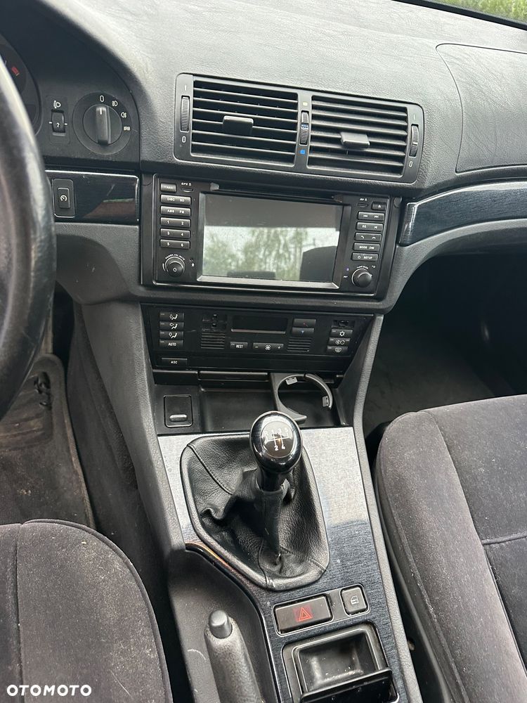 BMW Seria 5 - 21