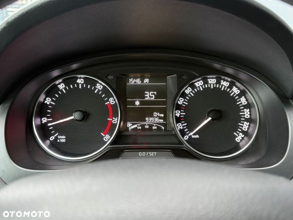 Skoda RAPID Spb 1.2 TSI Active - 7