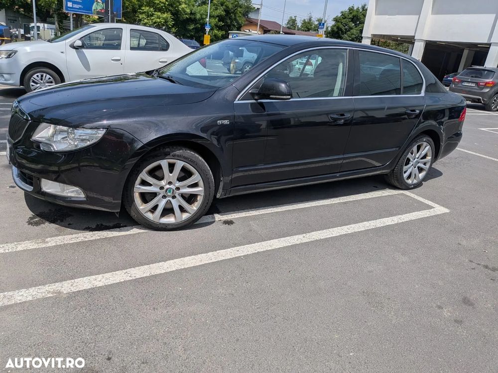 Skoda Superb 2.0 TDI DPF Elegance - 3