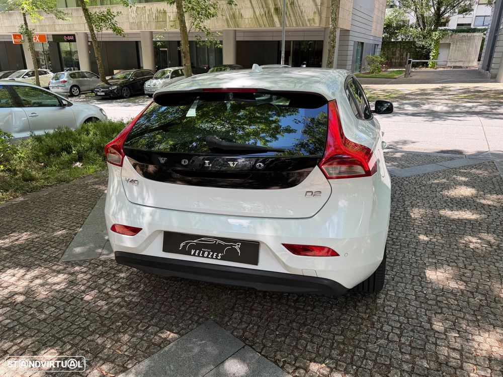 Volvo V40 2.0 D2 Kinetic - 11