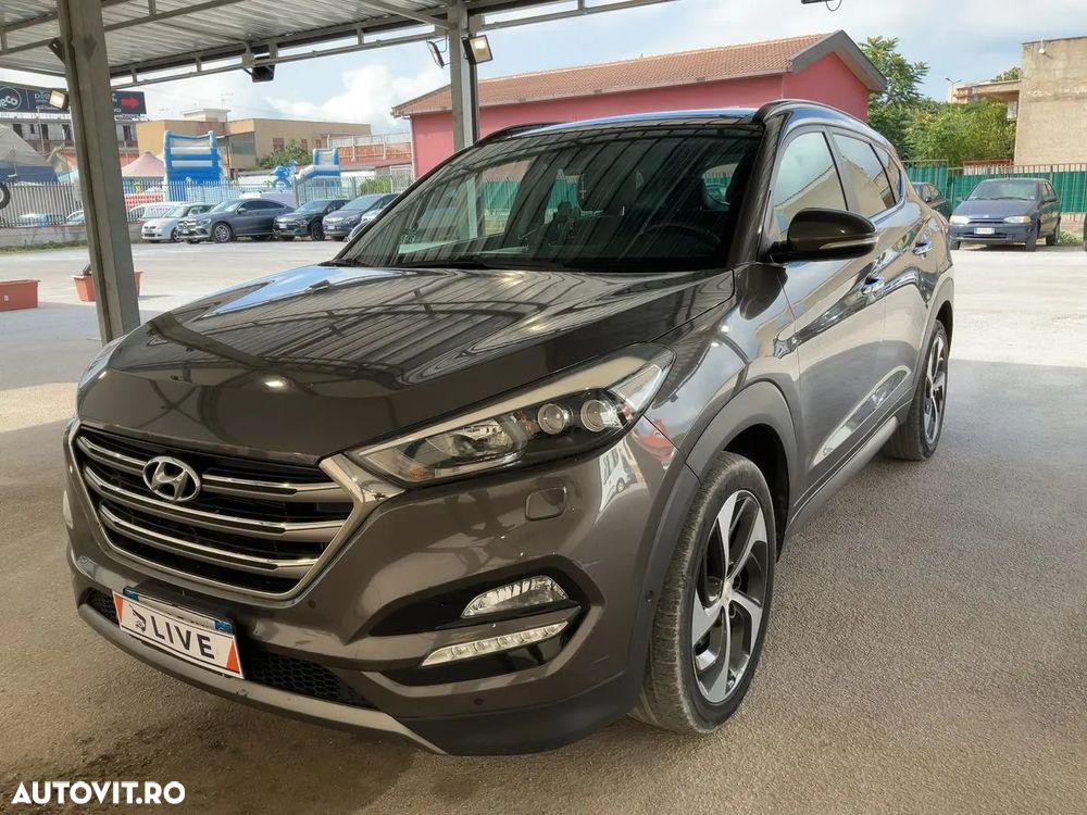 Hyundai Tucson 2.0 CRDI 4WD Automatik Style - 1