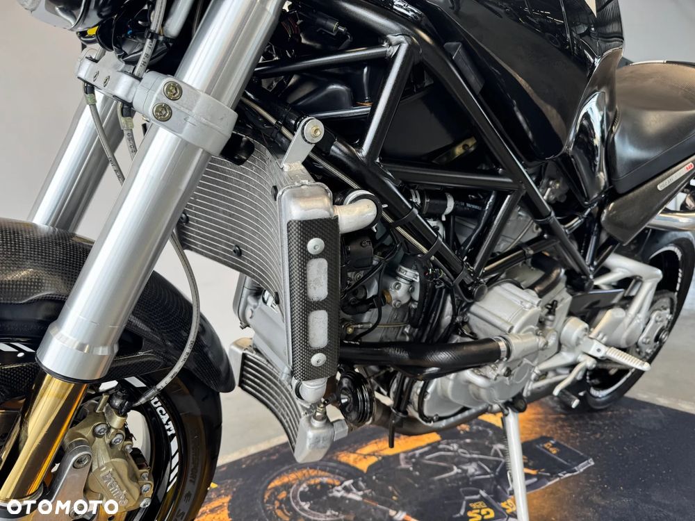 Ducati Monster - 19