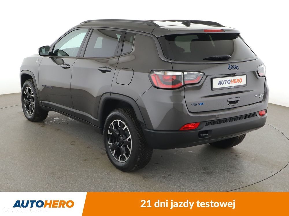 Jeep Compass - 4