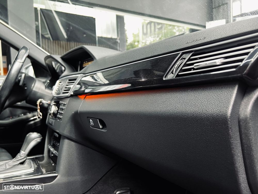 Mercedes-Benz E 250 CDi Avantgarde BlueEfficiency Auto. - 30