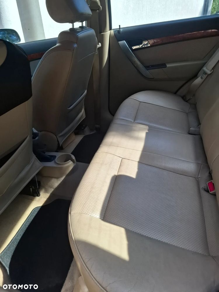 Chevrolet Aveo - 6