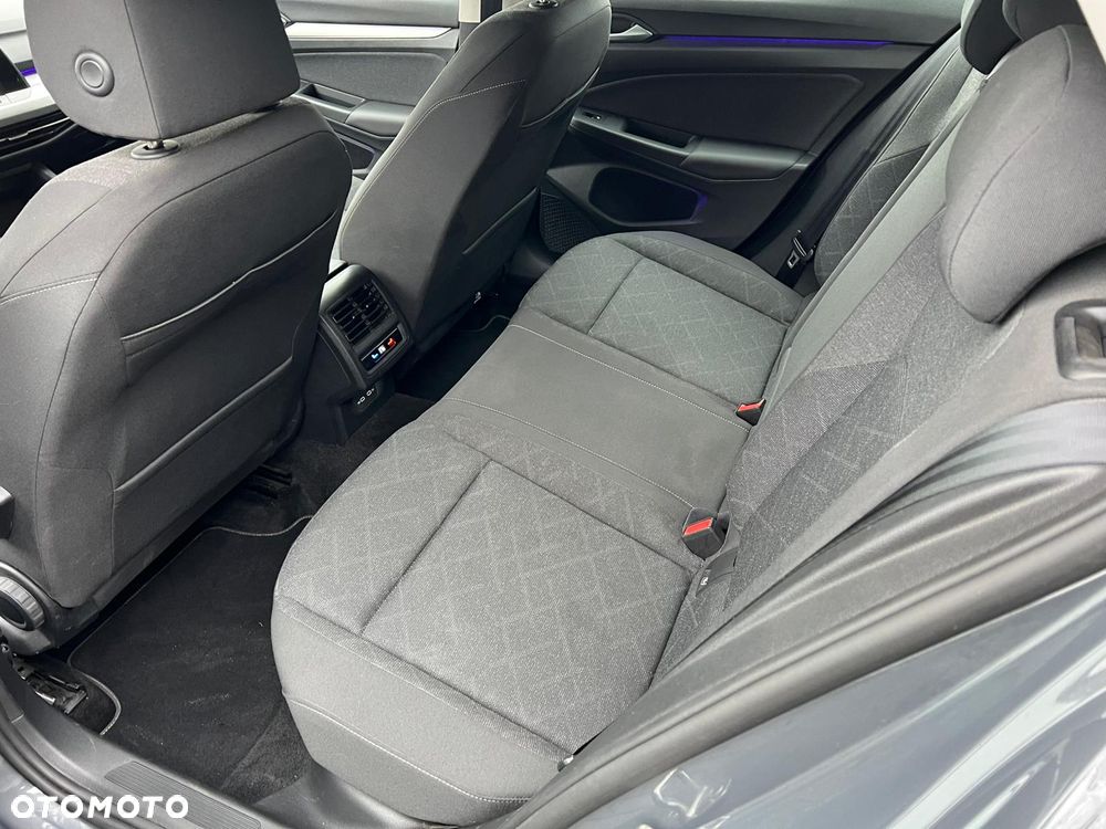 Volkswagen Golf 2.0 TDI SCR Life - 16