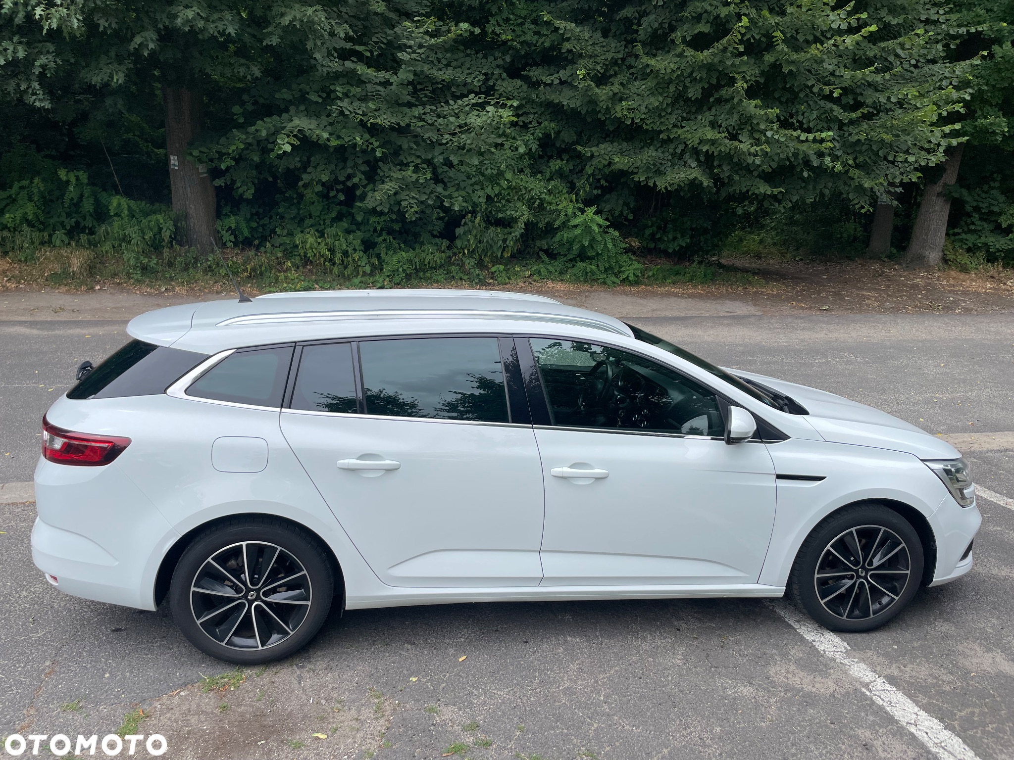 Renault Megane 1.5 dCi Limited EDC - 6