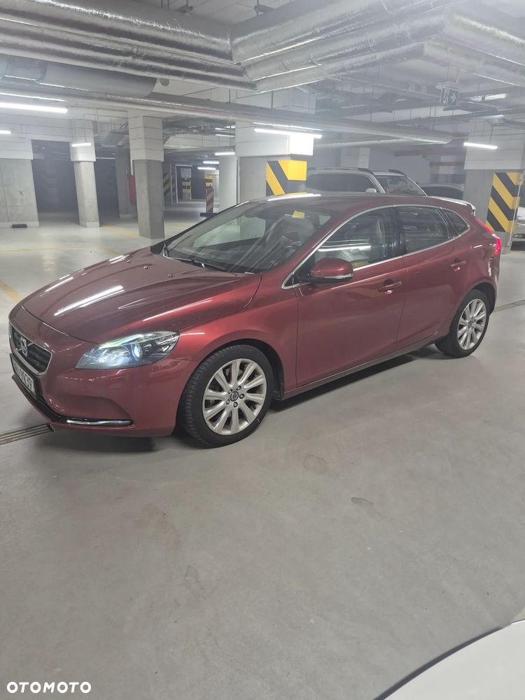Volvo V40 D3 Summum - 19
