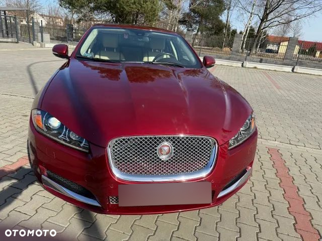 Jaguar XF 3.0 T AWD Premium Luxury - 4