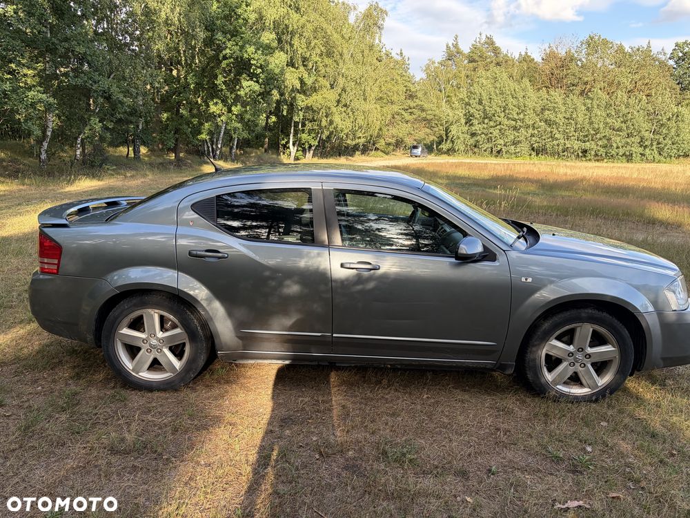 Dodge Avenger - 3