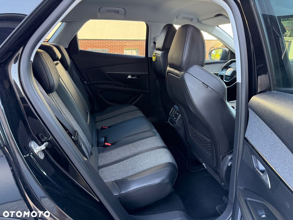 Peugeot 3008 1.6 BlueHDi Allure S&S - 12