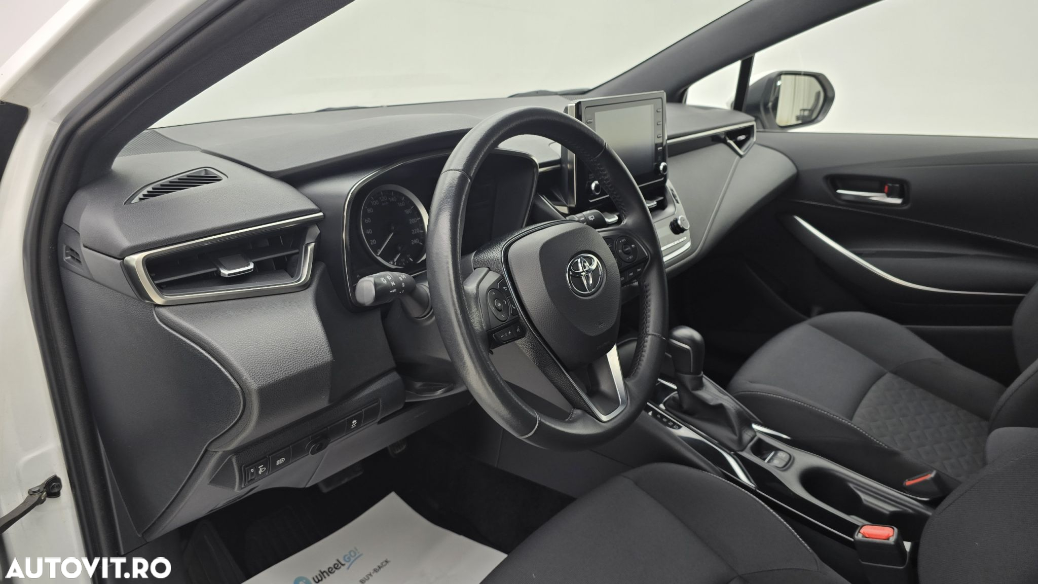 Toyota Corolla - 13