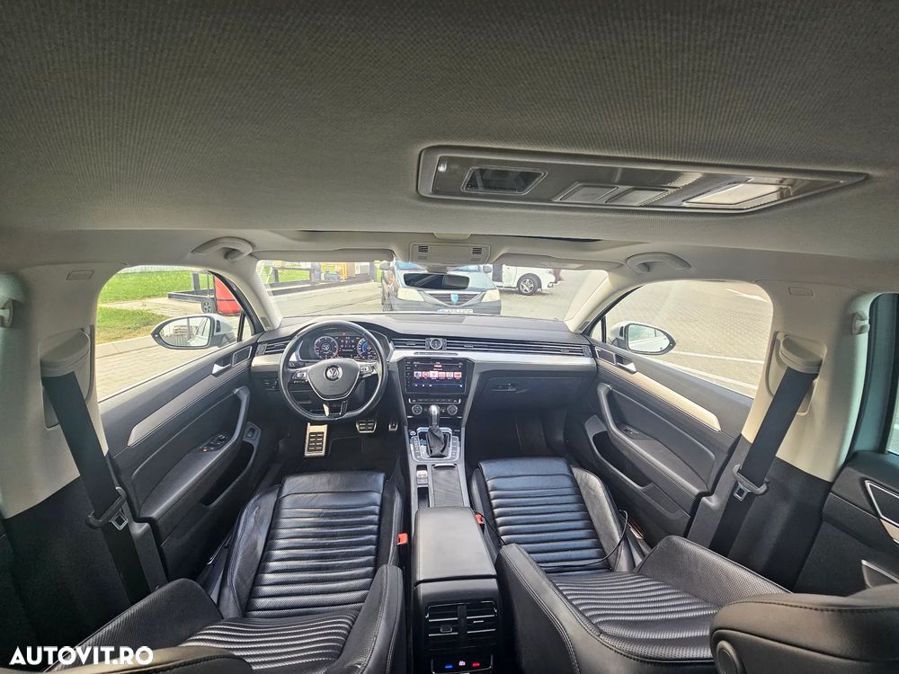Volkswagen Passat 2.0 TDI DSG 4Motion Highline - 14