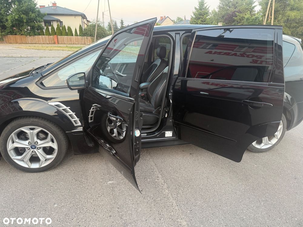 Ford S-Max - 25