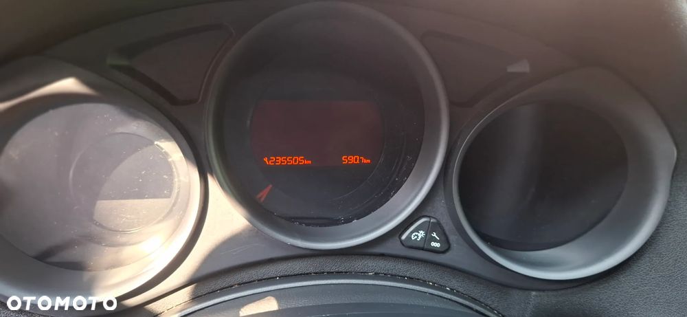 Citroën C4 1.6 HDi Exclusive - 38