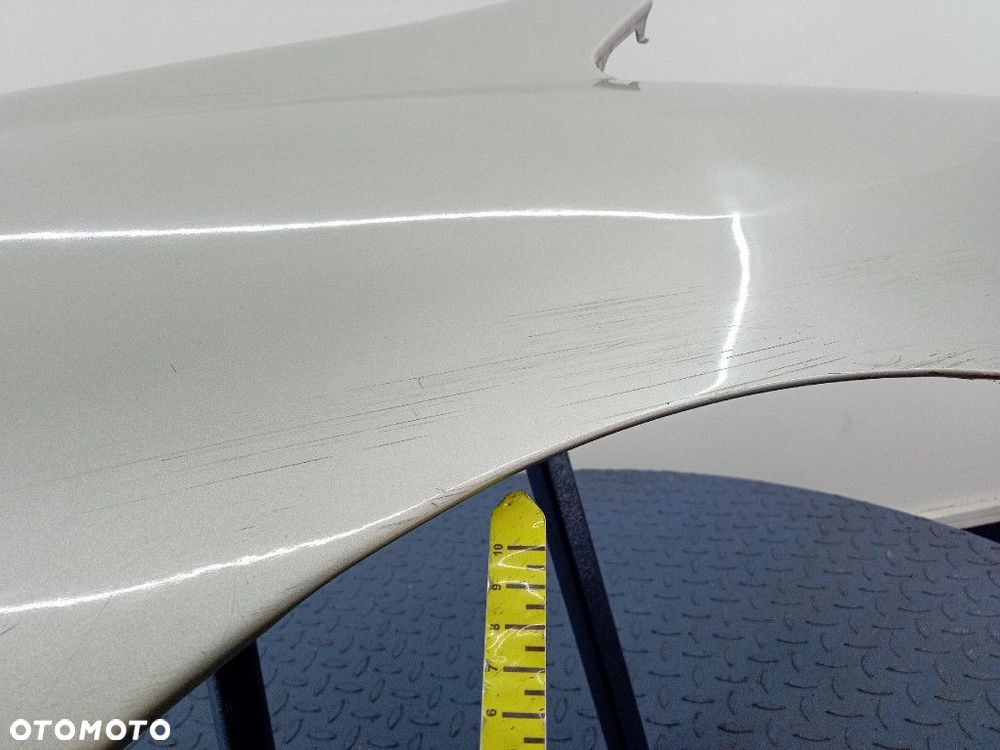 TOYOTA COROLLA VERSO I 01- BŁOTNIK PRZÓD LEWY 1D9 - 7