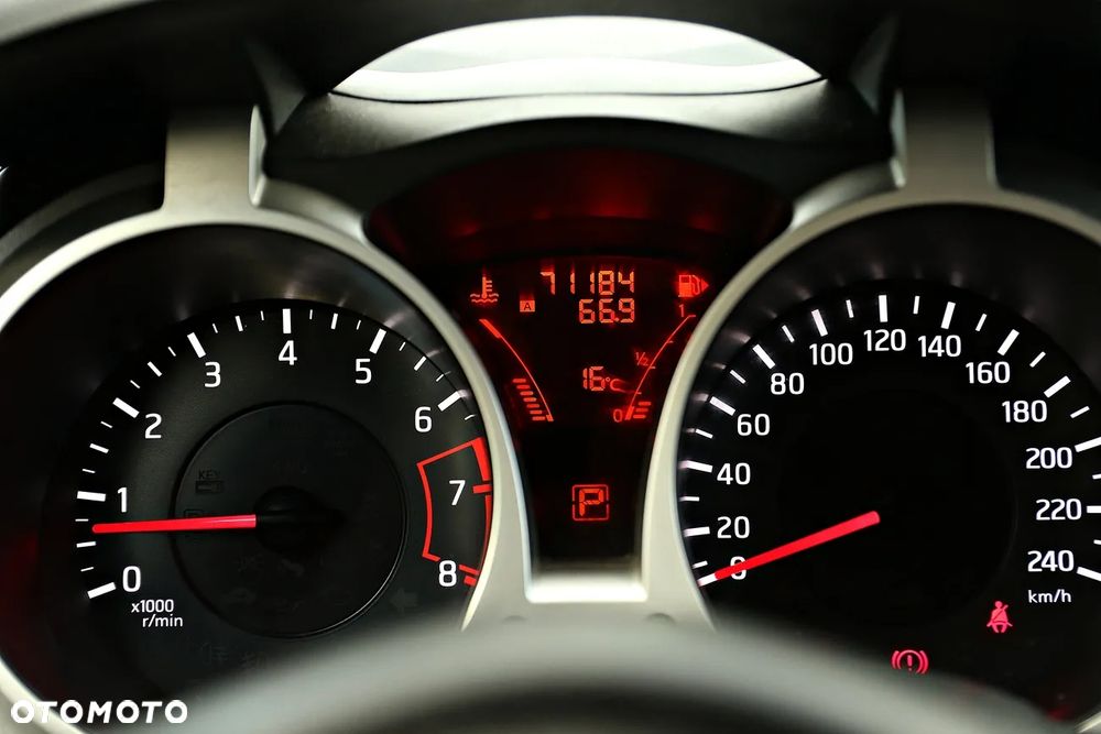 Nissan Juke 1.6 Xtronic Acenta - 37
