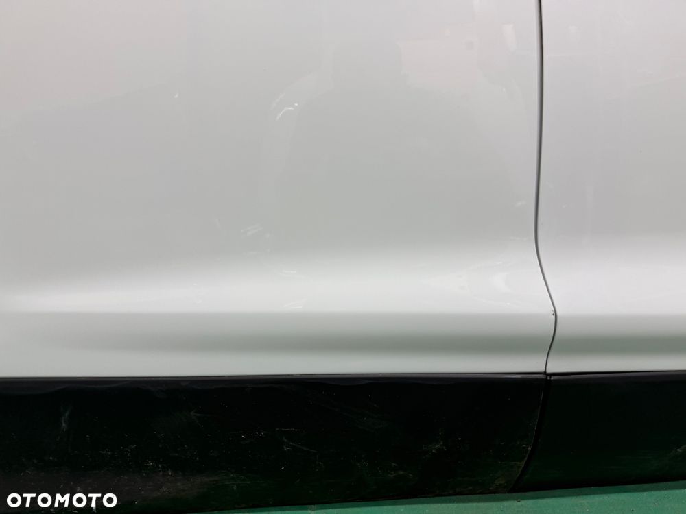 DRZWI PRAWE PRZÓD PRAWE TYŁ PRZEDNIE PRAWE TYLNE PRAWE STRONA FORD KUGA MK2 BIAŁE - 17