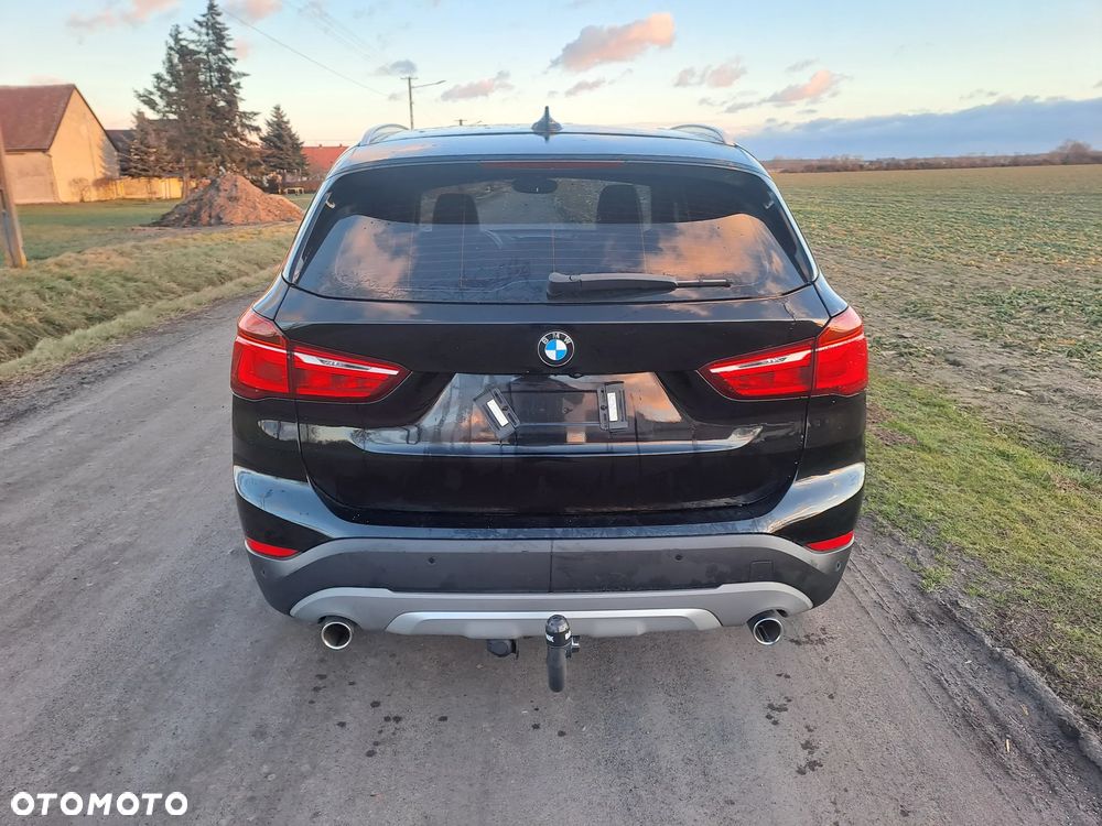 BMW X1 xDrive20d xLine - 6