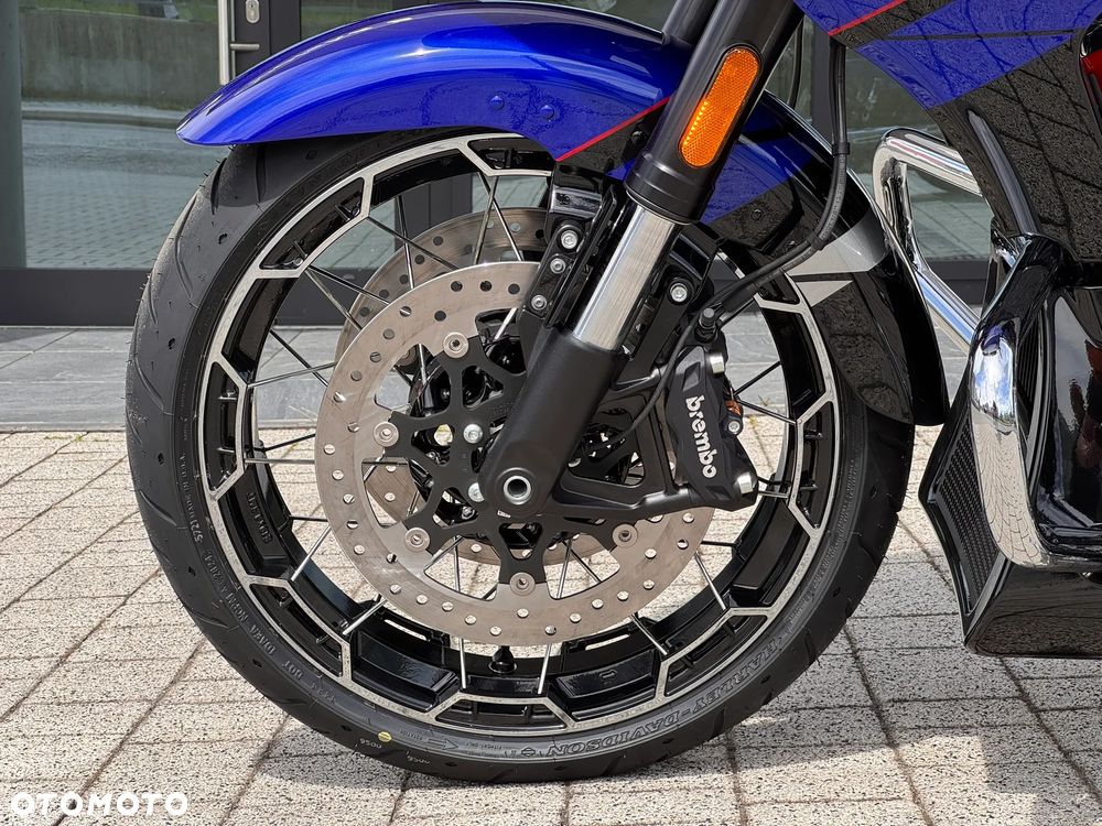 Harley-Davidson Touring Road Glide - 20