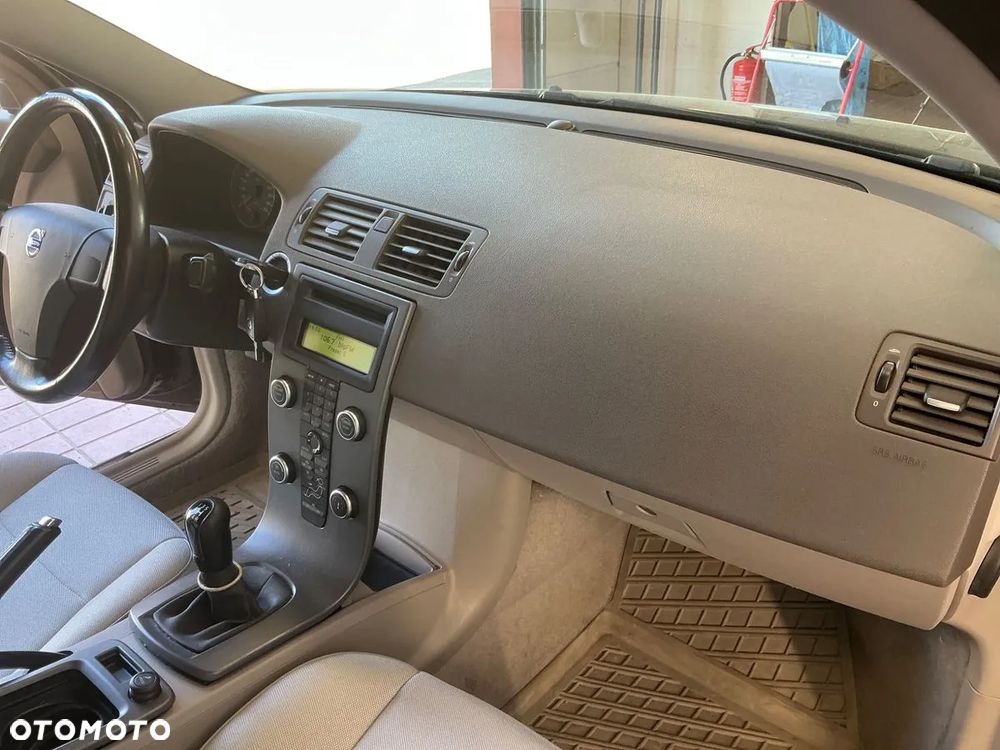 Volvo S40 2.0 Kinetic - 9