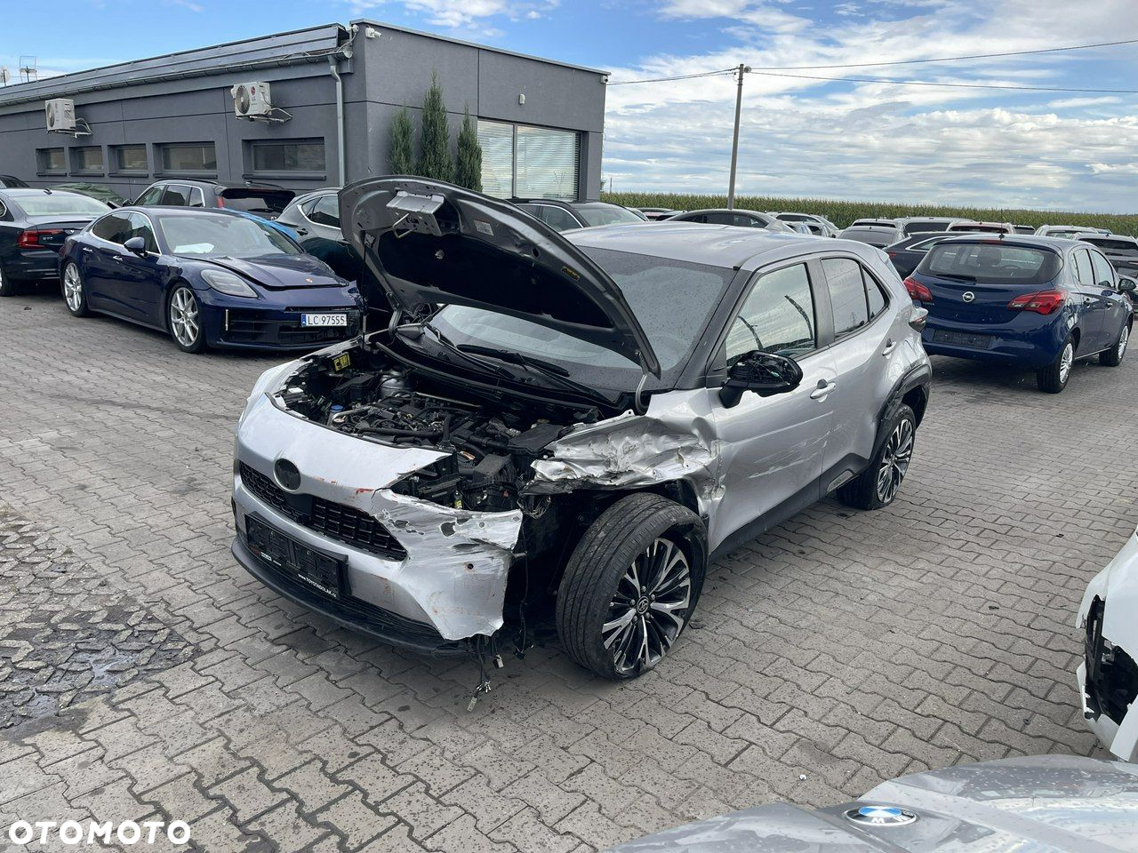 Toyota Yaris Cross Hybrid 1.5 Executive 4x4 - 4