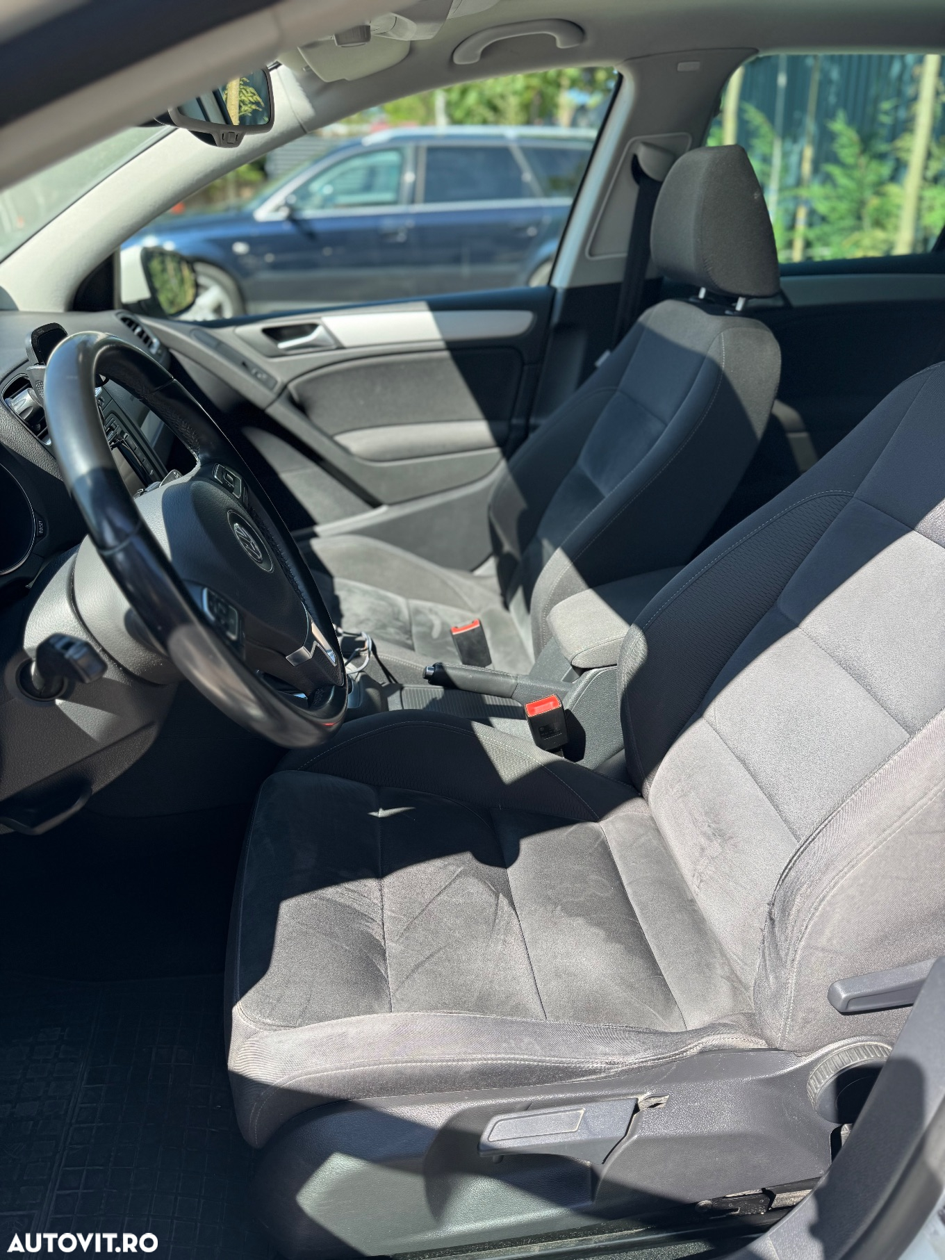 Volkswagen Golf 1.4 TSI Highline DSG - 9
