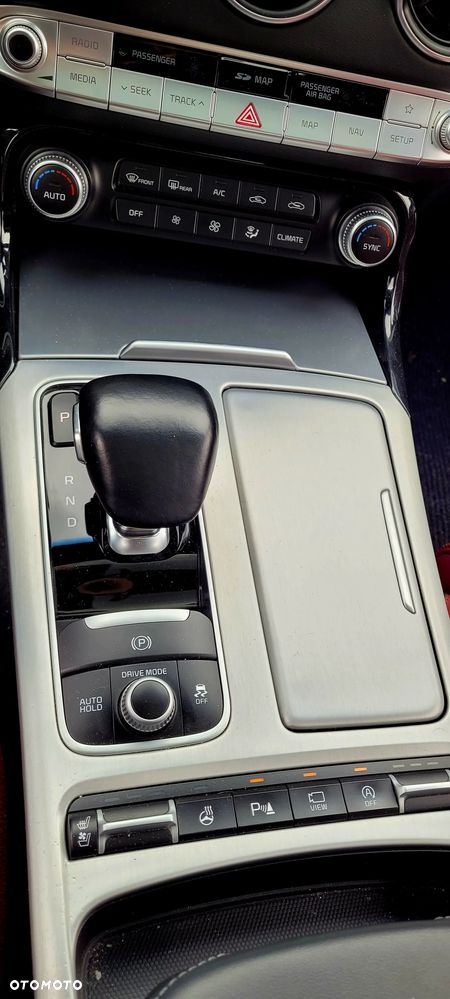 Kia Stinger 2.0 T-GDI GT Line - 16