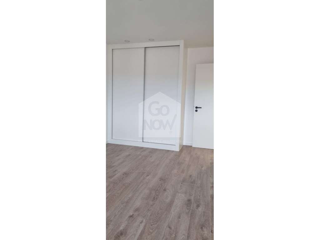 T2 Reboleira sem elevador - Grande imagem: 2/6