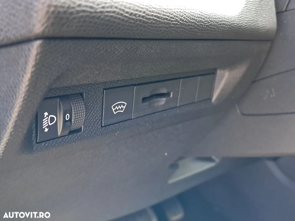 Peugeot 308 1.2L PureTech S&S EAT8 Allure Pack - 13