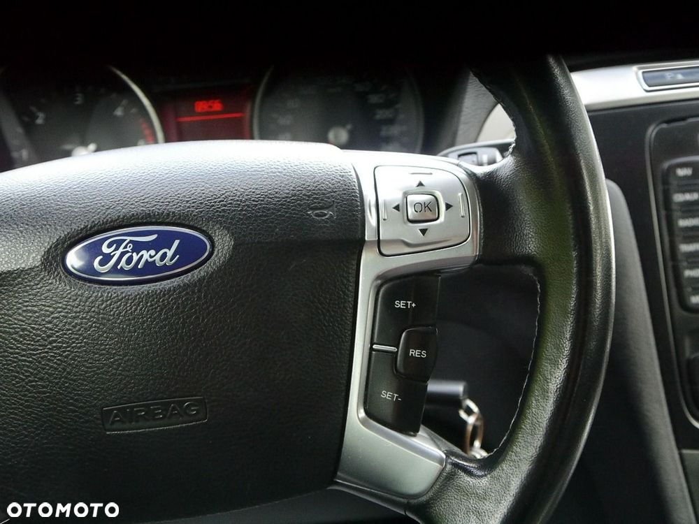 Ford Galaxy 2.0 TDCi Titanium - 29