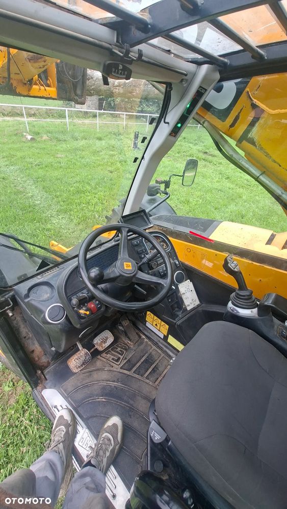 JCB 541-70 - 16