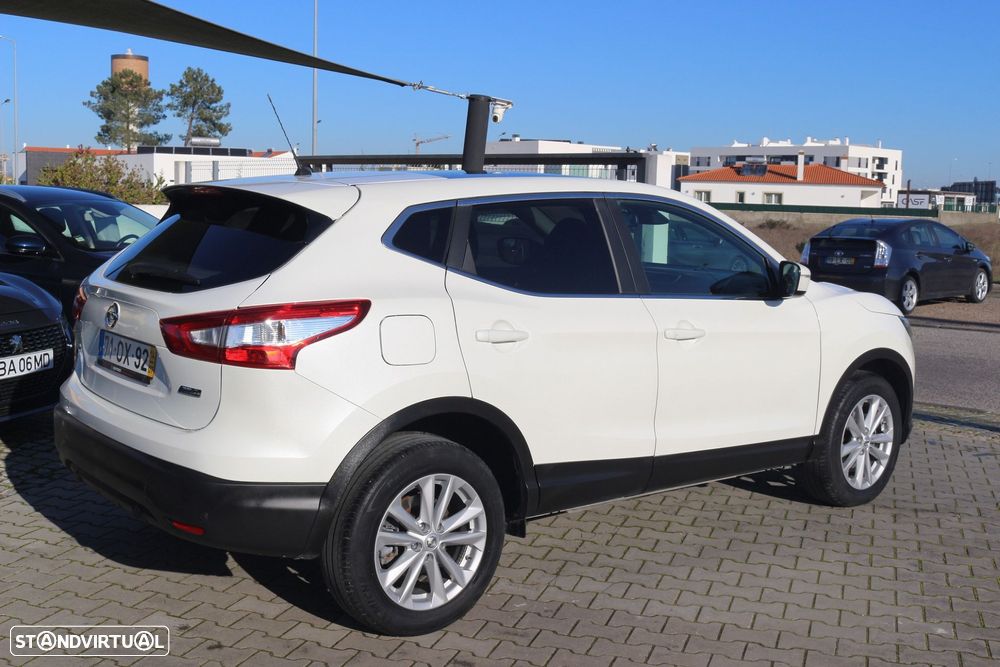 Nissan Qashqai 1.6 dCi N-Tec - 18