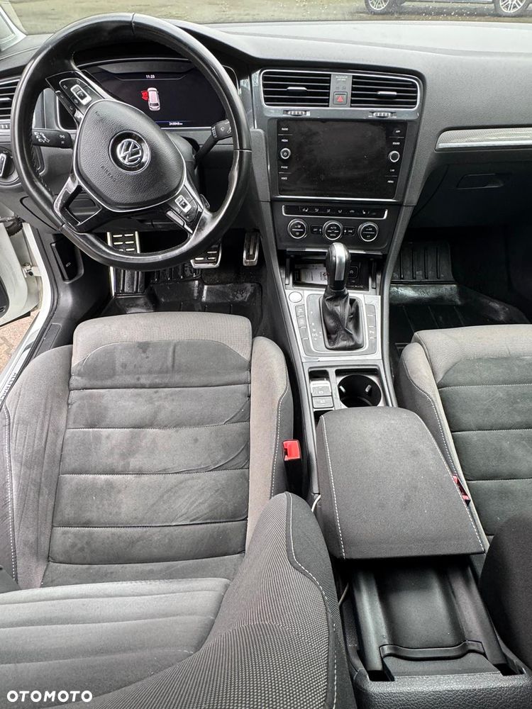 Volkswagen Golf Alltrack - 14