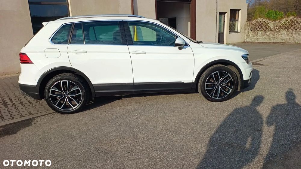 Volkswagen Tiguan - 2
