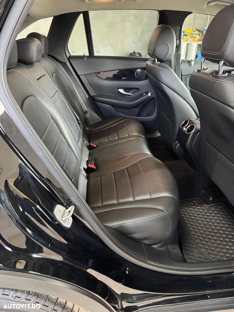Mercedes-Benz GLC - 21