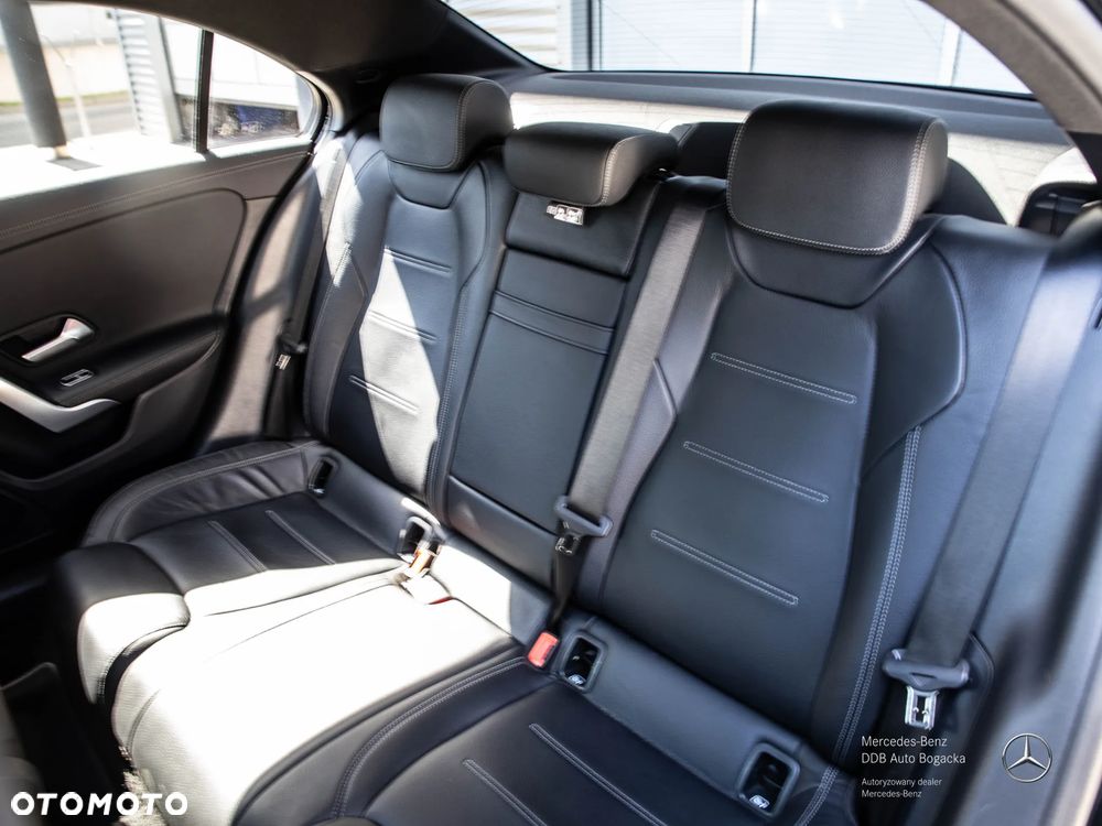 Mercedes-Benz Klasa A 35 AMG 4-Matic 8G-DCT - 16