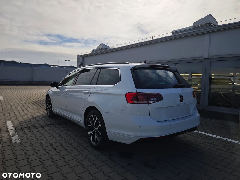 Volkswagen Passat Variant 2.0 TSI Business DSG - 3