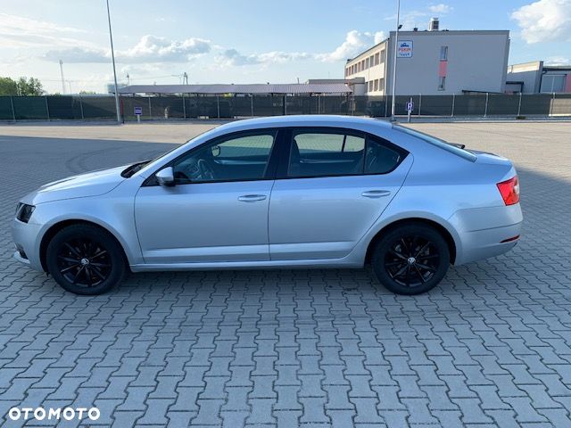 Skoda Octavia 1.6 TDI SCR Ambition - 2