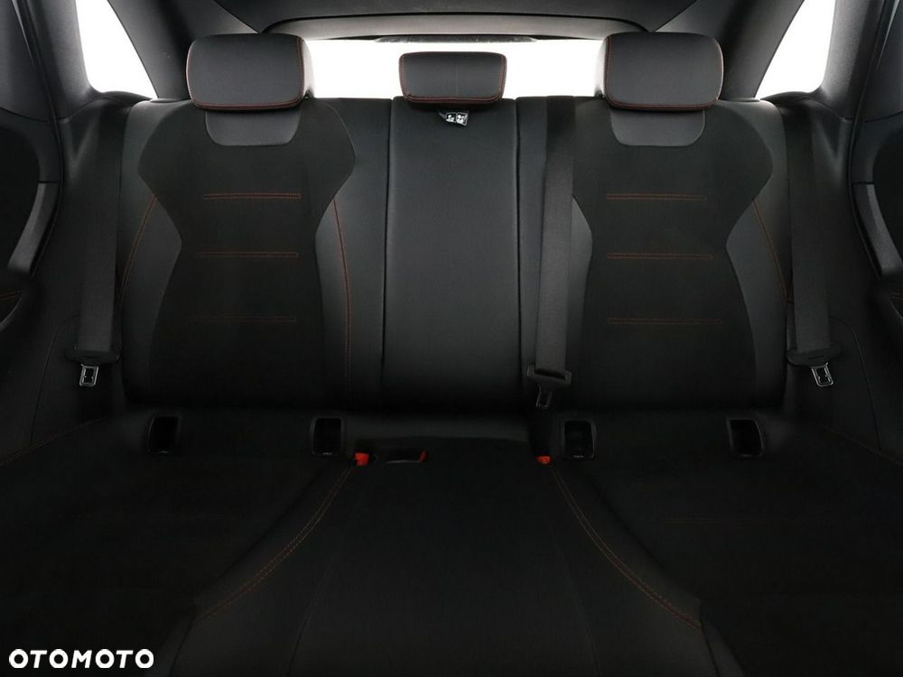Mercedes-Benz Klasa B 250 e PHEV AMG Line 8G-DCT - 20