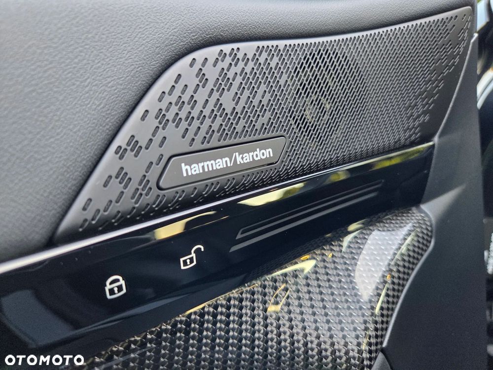 BMW Seria 5 520d xDrive - 33