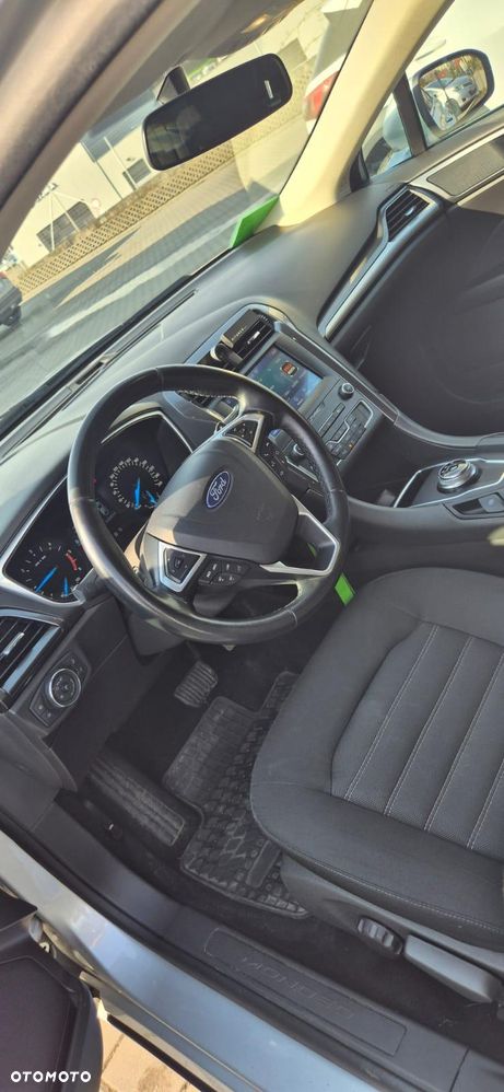 Ford Mondeo - 4