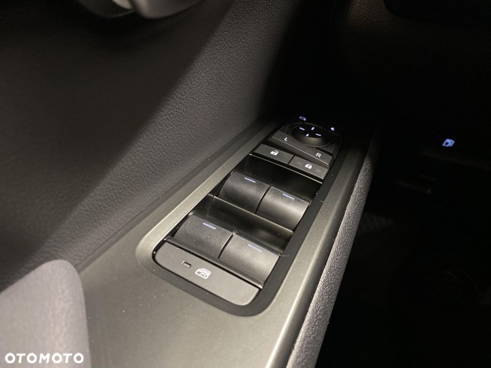 Lexus UX 300h F Sport Design - 20